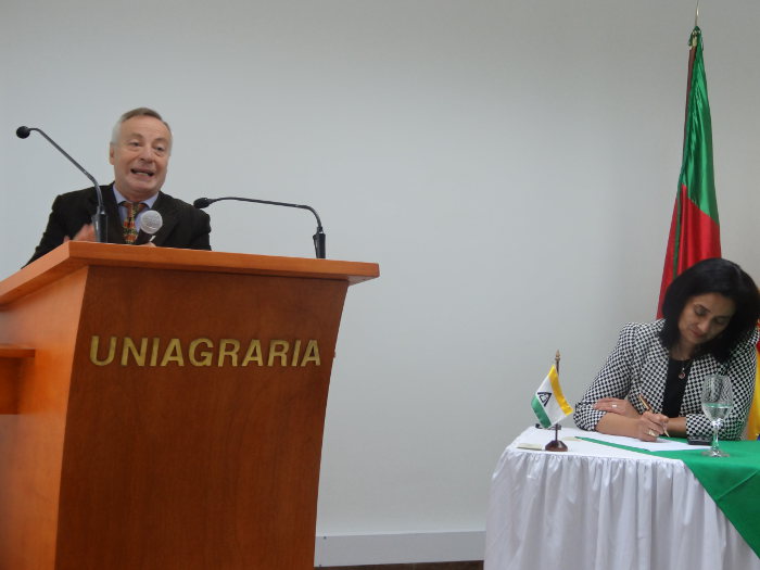 Conferencia: “La Responsabilidad Internacional Ambiental”