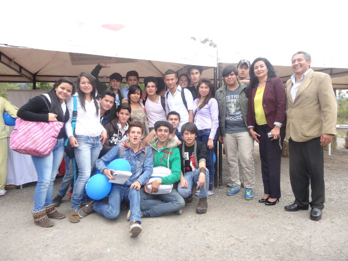 Nuestros estudiantes participan en la celebración del día del agua