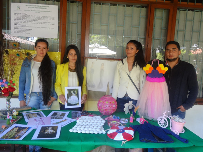 Con éxito se llevó a cabo la XXVIII  muestra de la Creatividad e Ideas Empresariales en UNIAGRARIA.