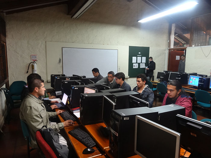 La U Verde de Colombia se fortalece desde la virtualidad.