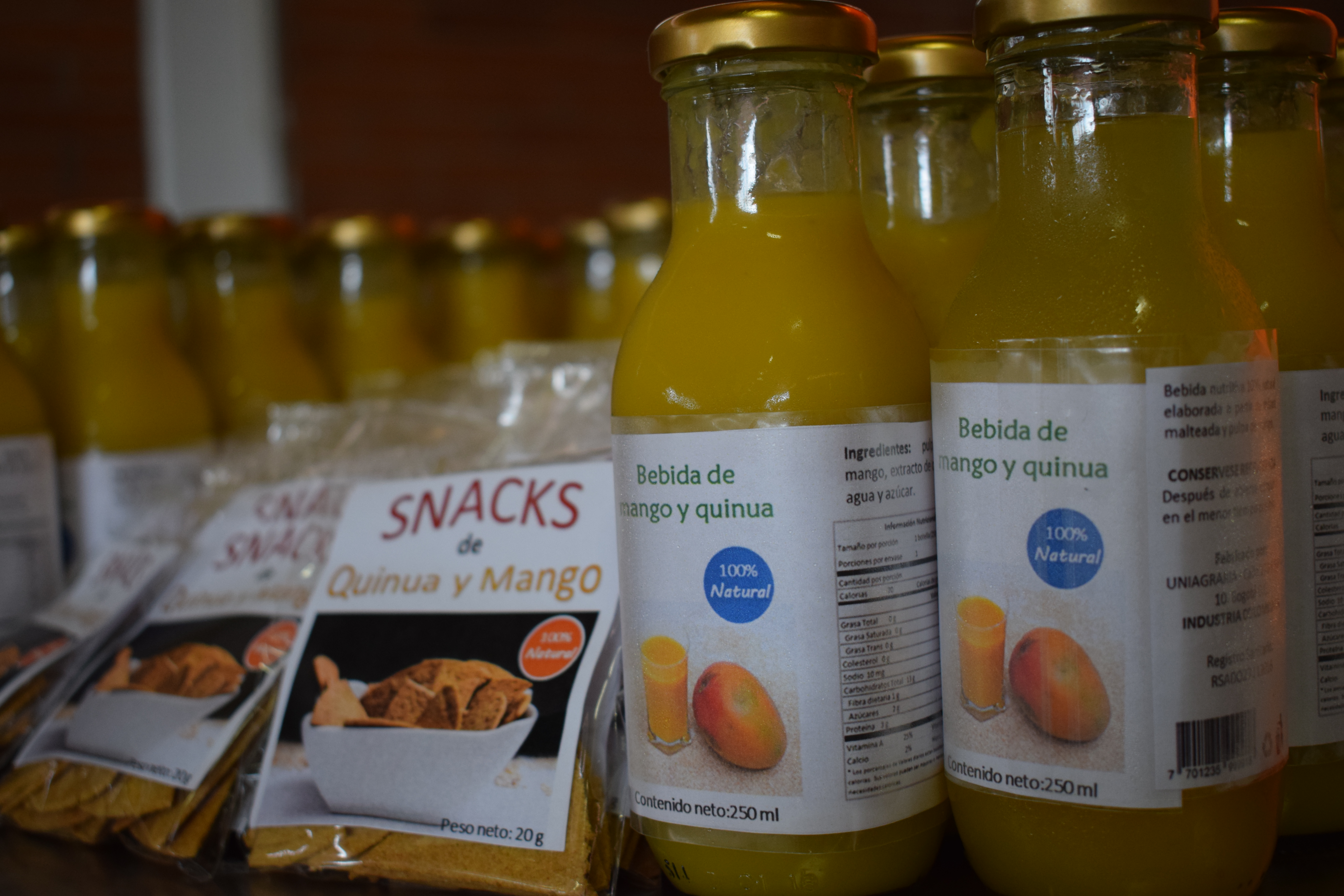 UNIAGRARIA y Gobernación de Cundinamarca graduaron productores que desarrollaron bebida de Mango y Quinua