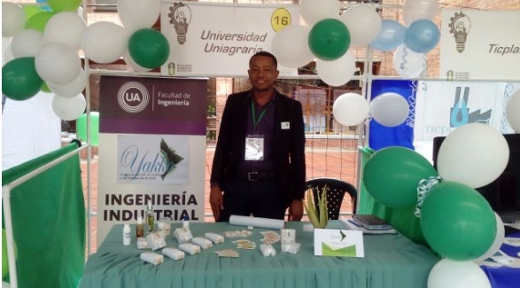 Participación de industrial en feria de Mercadotecnia en la Universidad Autónoma de Colombia