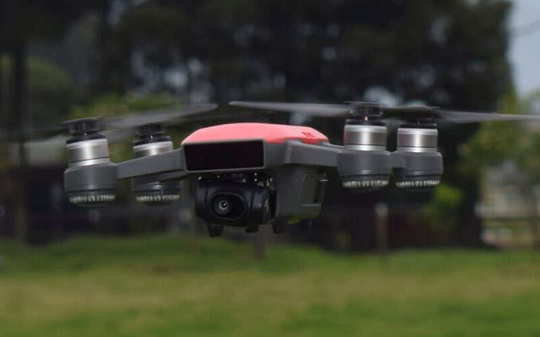 Desarrollan proyecto de investigación con drones para analizar la calidad nutricional de las praderas