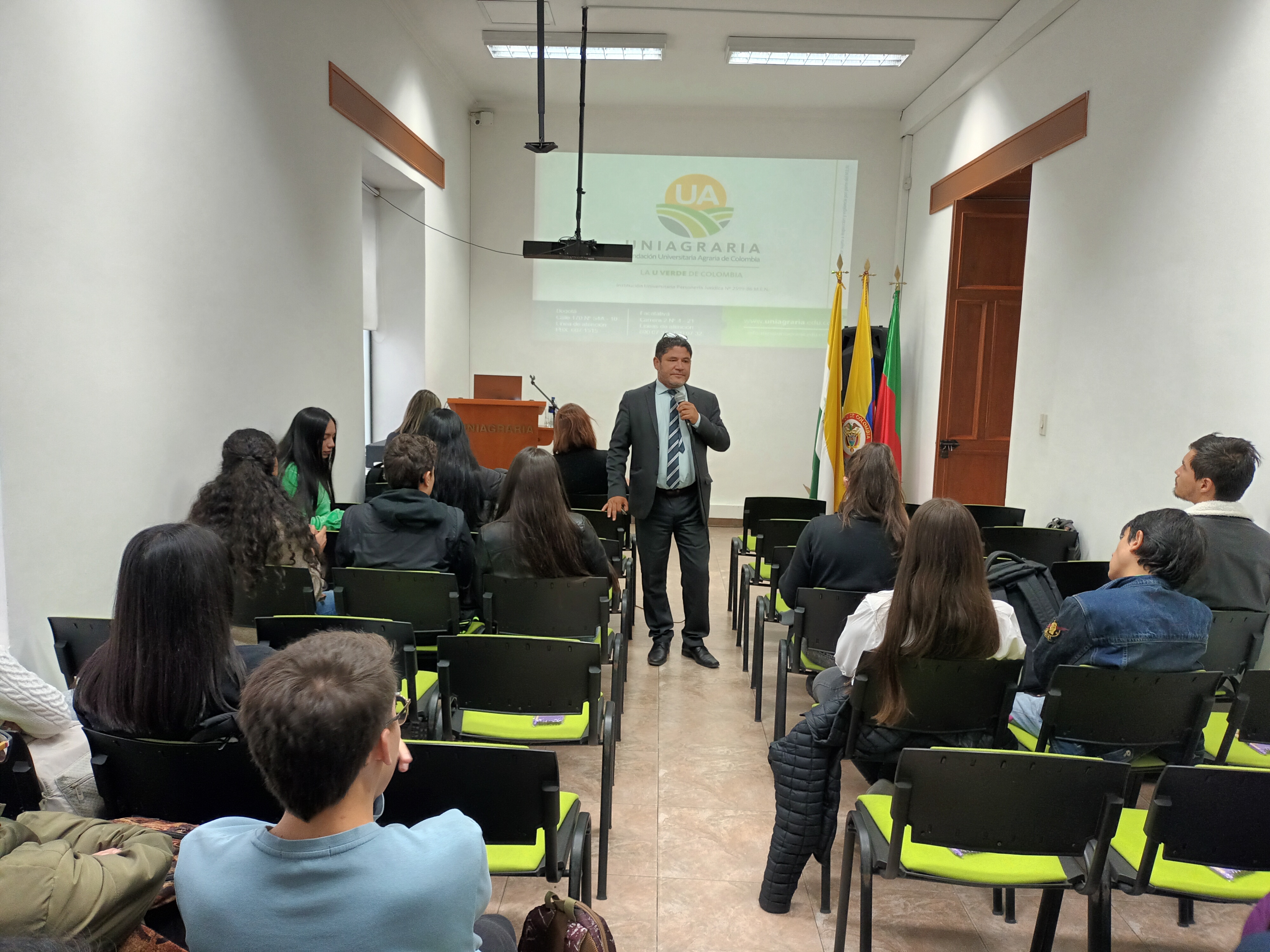 Conferencia: Formación de abogados en tiempos disruptivos, de incertidumbre y de crisis de la justicia