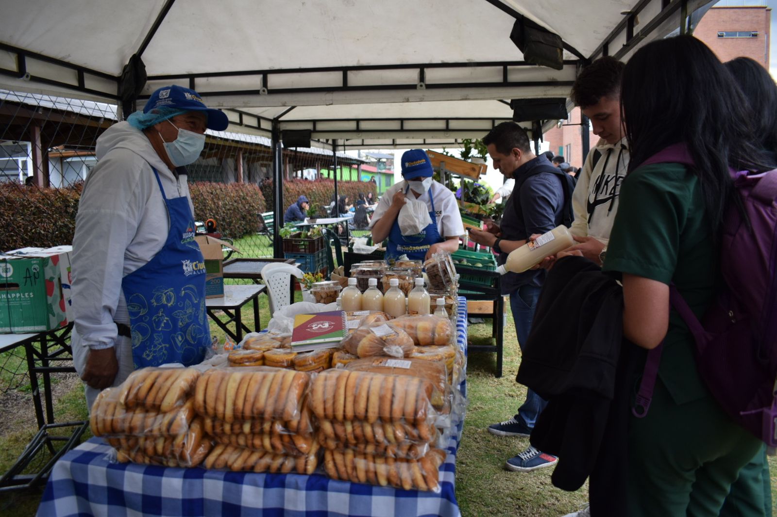 Uniagraria celebra el éxito de los mercados campesinos en su compromiso con la reducción de pérdidas de desperdicio de alimentos