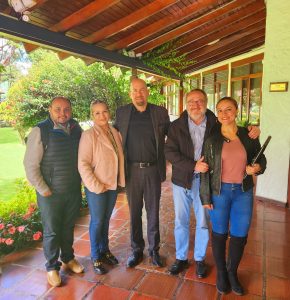 Alianza académica fortalece capacitación: reunión estratégica entre UNIR y UNIAGRARIA