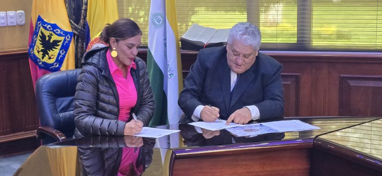 Alianza por la Educación: Alcaldía de Tena y Uniagraria firman Convenio de Cooperación