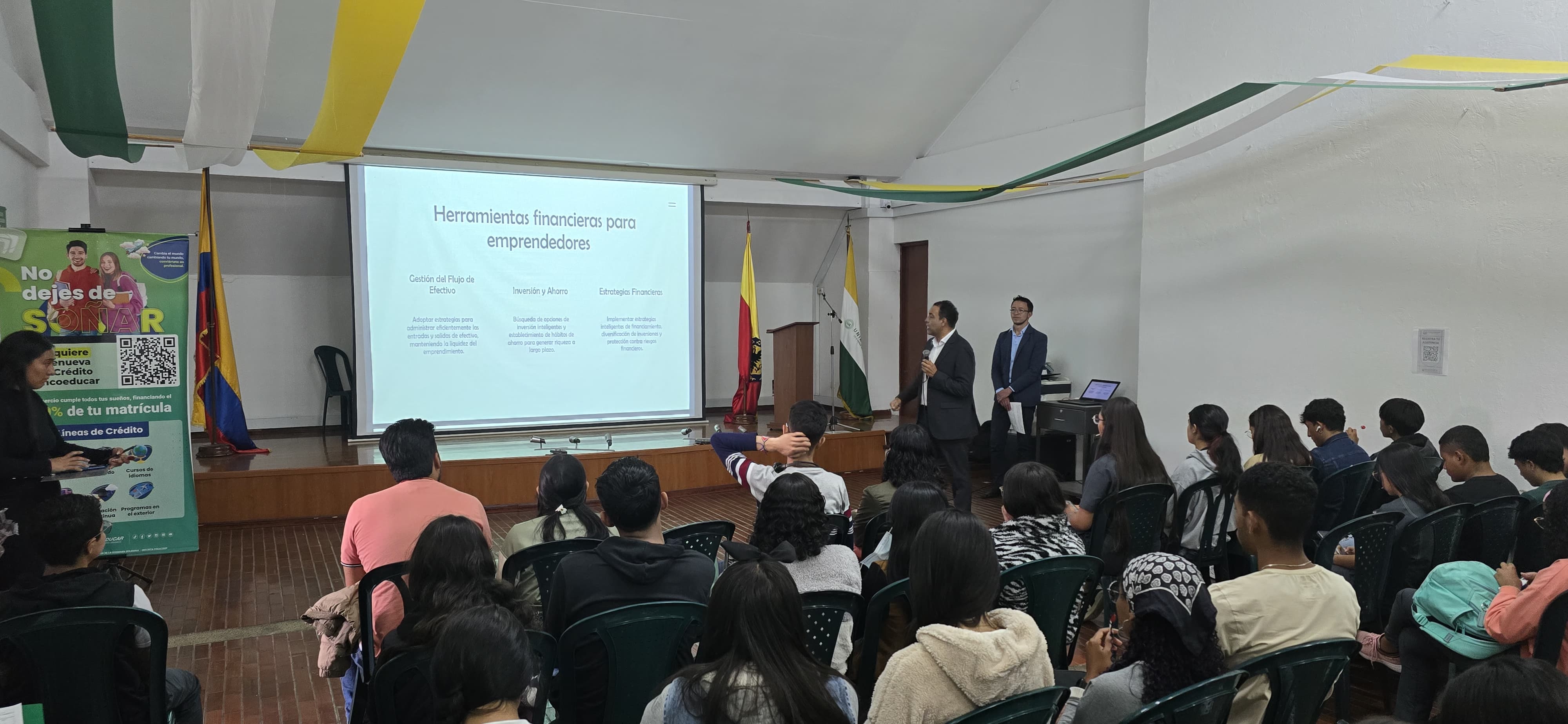 Uniagraria fortalece la conexión entre sus estudiantes y oportunidades laborales