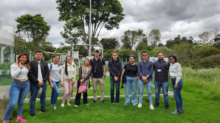Estudiantes de Ingeniería Ambiental de UNIAGRARIA fortalecen su formación con visitas técnicas