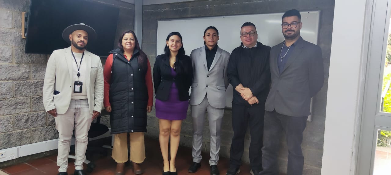 Estudiantes de Ingeniería Mecatrónica desarrollan e implementan su trabajo de investigación en el CIDT