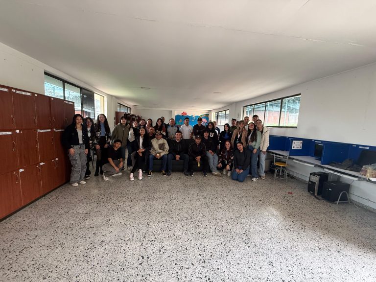 Estudiantes de Derecho visitan centro penitenciario para fortalecer su formación en Derecho Penal