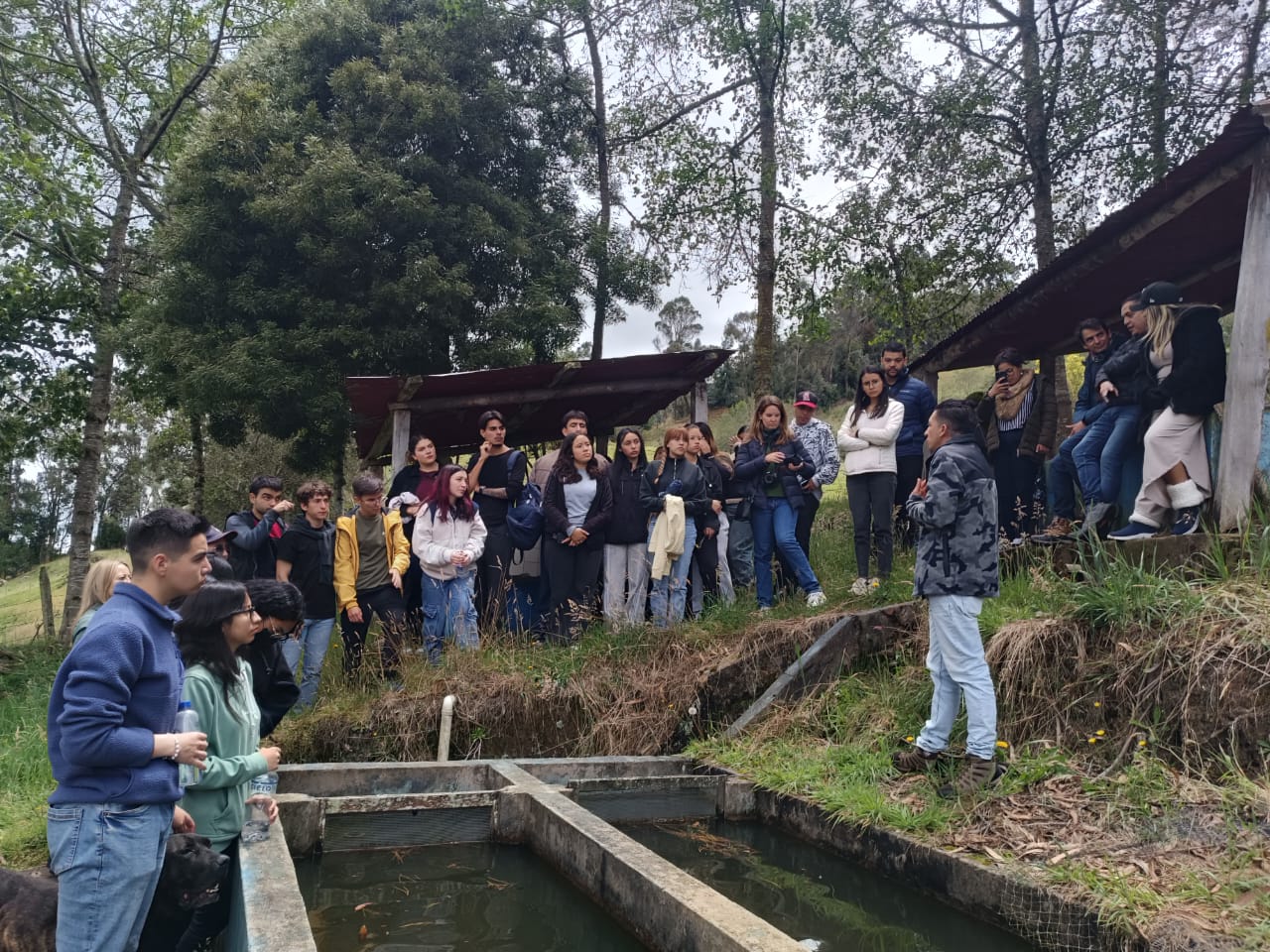 Estudiantes de Derecho se sumergen en la realidad rural durante salida pedagógica a la Vereda Curubital