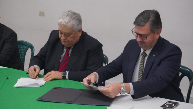 UNIAGRARIA e IICA firman acuerdo para impulsar el desarrollo rural en Colombia