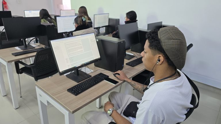 UNIAGRARIA fortalece su infraestructura tecnológica con nuevos equipos de cómputo para las sedes de Bogotá y Facatativá