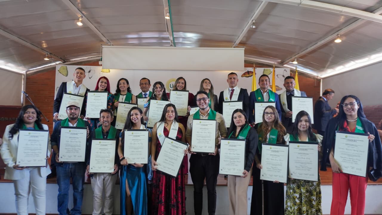 UNIAGRARIA celebra ceremonia de grados privados y supera los 12.900 egresados en sus 40 años de historia