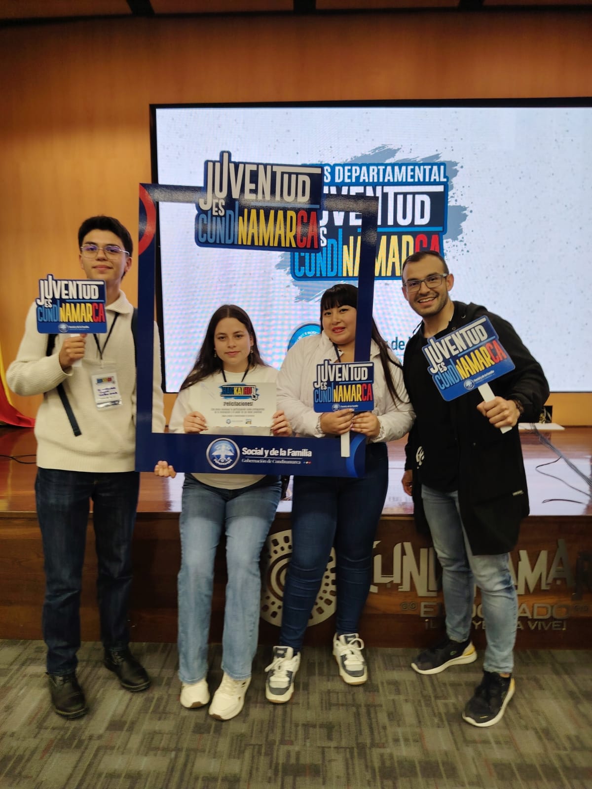 Semillero COMETA gana primer lugar en Innova Tech Hackathon Cundinamarca