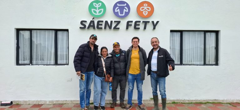 Estudiantes de posgrado de UNIAGRARIA realizaron visita técnica al Centro de Innovación y Desarrollo de Sáenz Fety