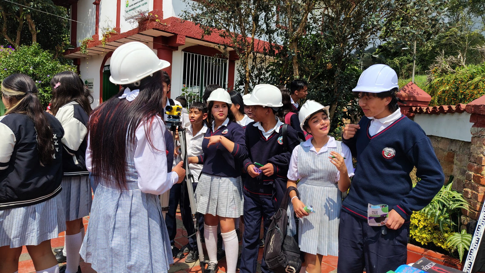 UNIAGRARIA realizó con éxito la “Feria del Conocimiento” en el Centro de Desarrollo Regional