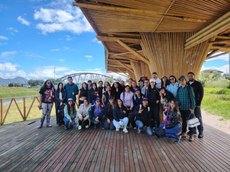 Ingeniería Ambiental en acción: un recorrido formativo por el Río Bogotá