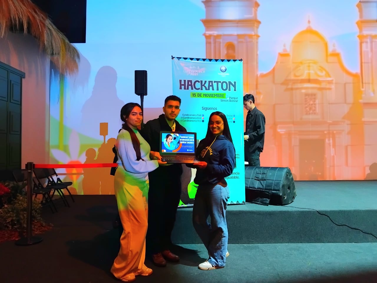 Estudiantes de UNIAGRARIA obtuvieron el segundo lugar en la Hackatón Digital del Cundinamarca FEST con una propuesta de turismo sostenible