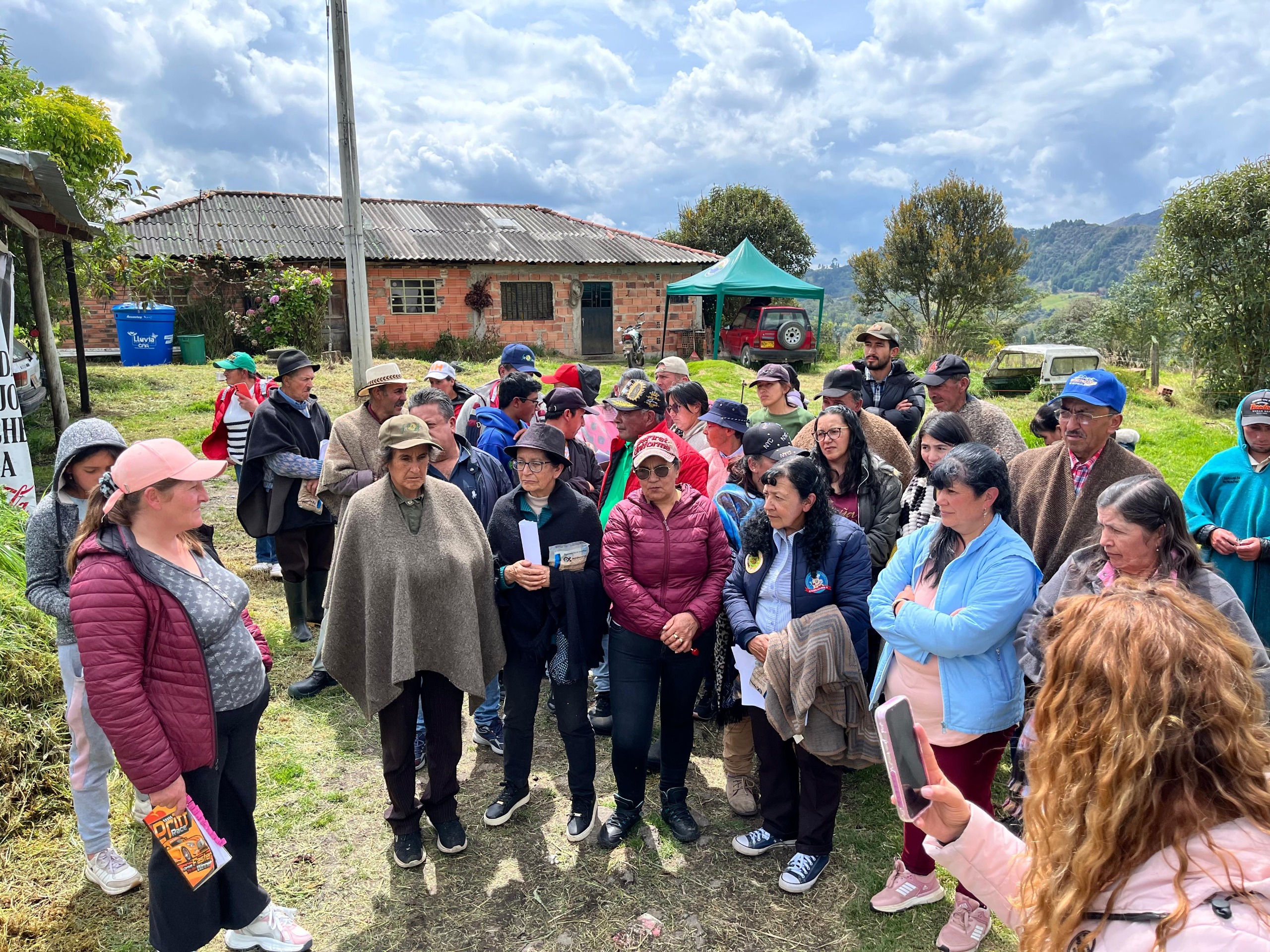 UNIAGRARIA fortalece la implementación de Buenas Prácticas Ganaderas en Sesquilé
